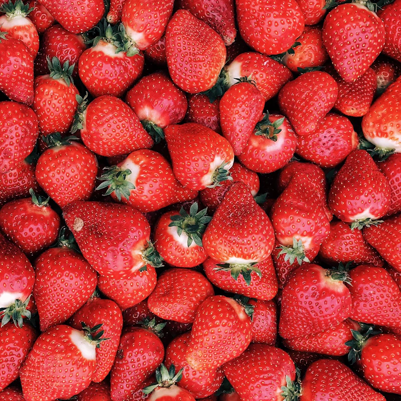Sweet Strawberries Family Pack 2 lb β Fresh Produce at Mega Sale
